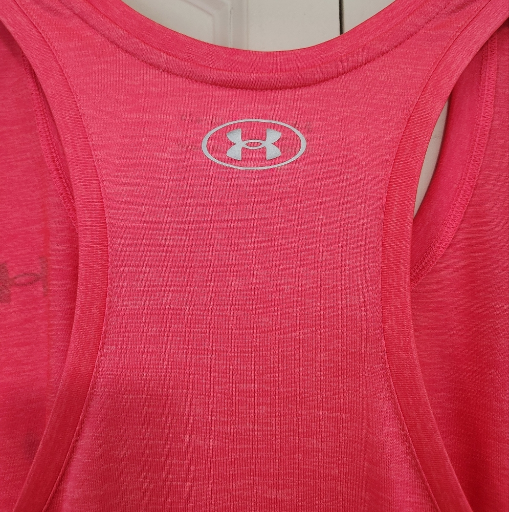 Under Armour Coral Tank Size Large - Picture 6 of 11